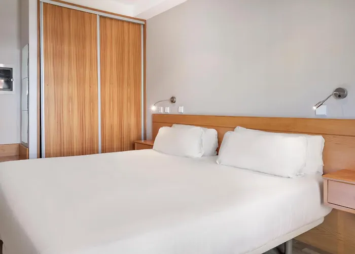 ホテル Lamacaes 3*